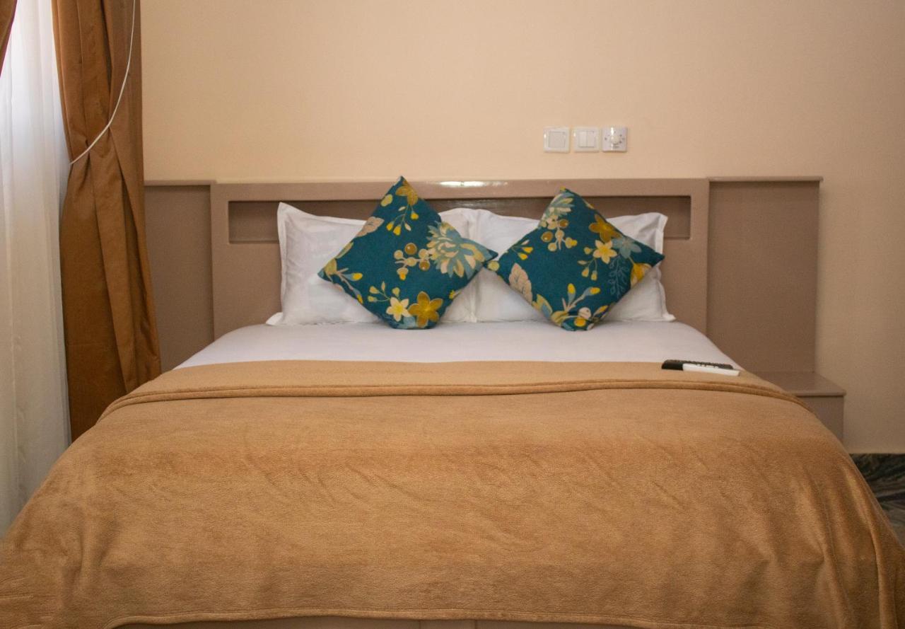 Exotic Palace Hotel テマ エクステリア 写真