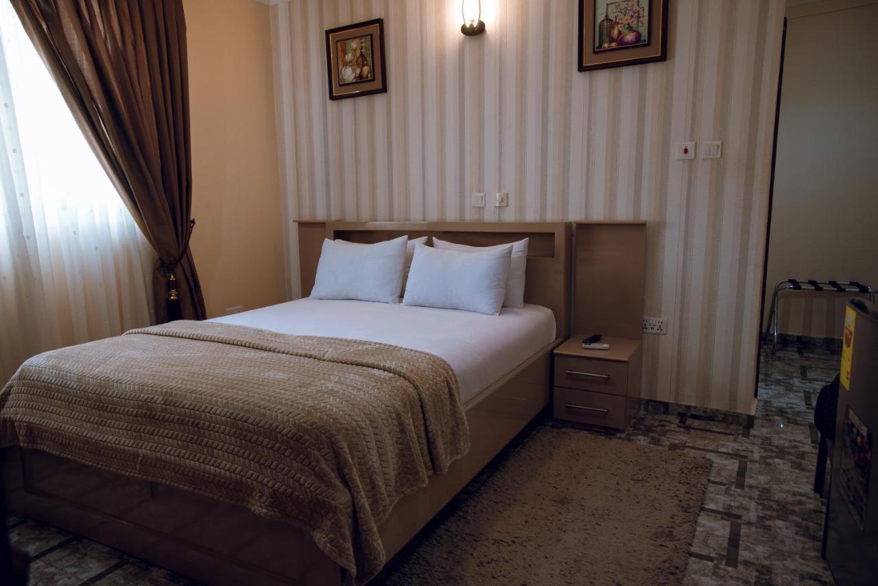 Exotic Palace Hotel テマ エクステリア 写真