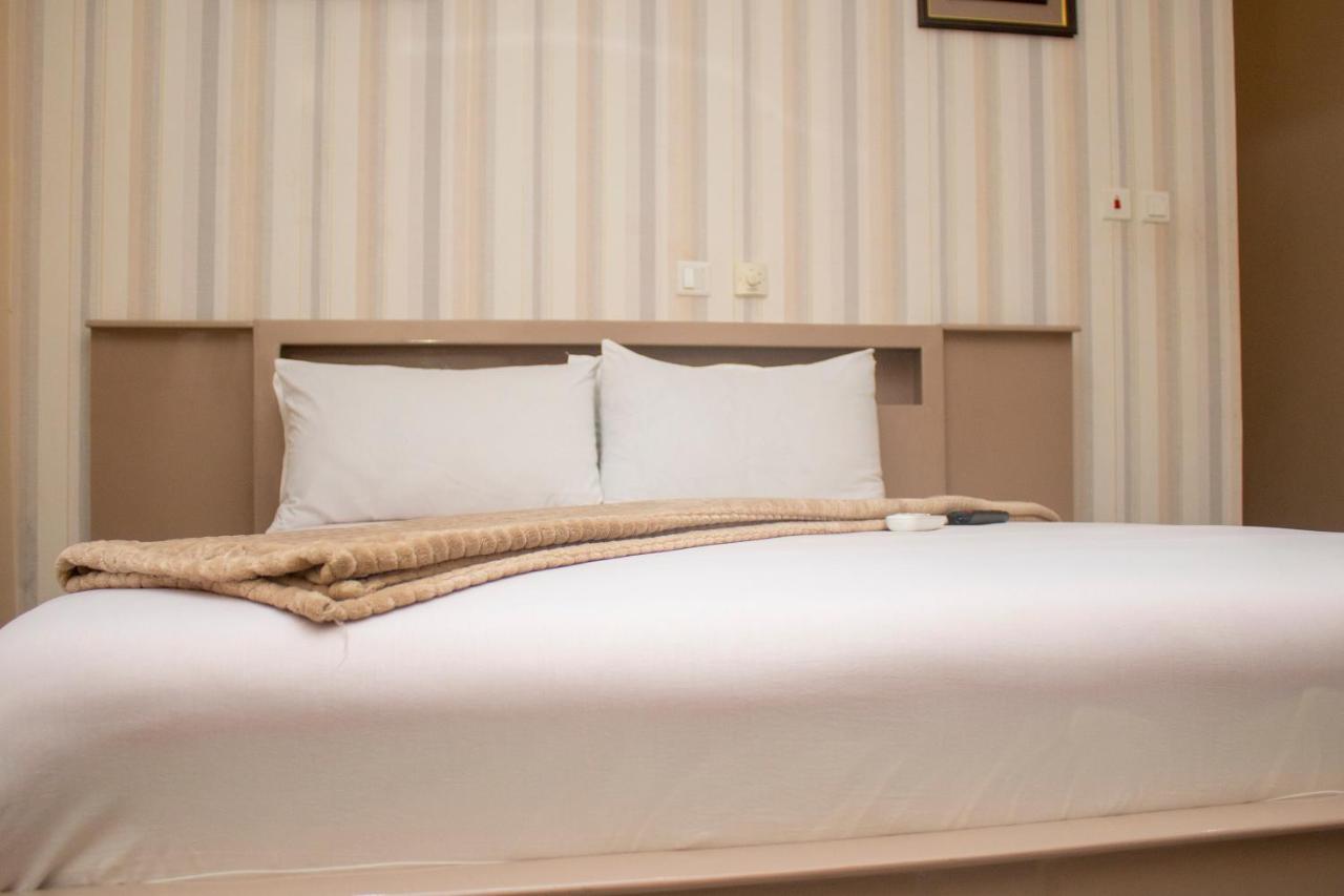 Exotic Palace Hotel テマ エクステリア 写真