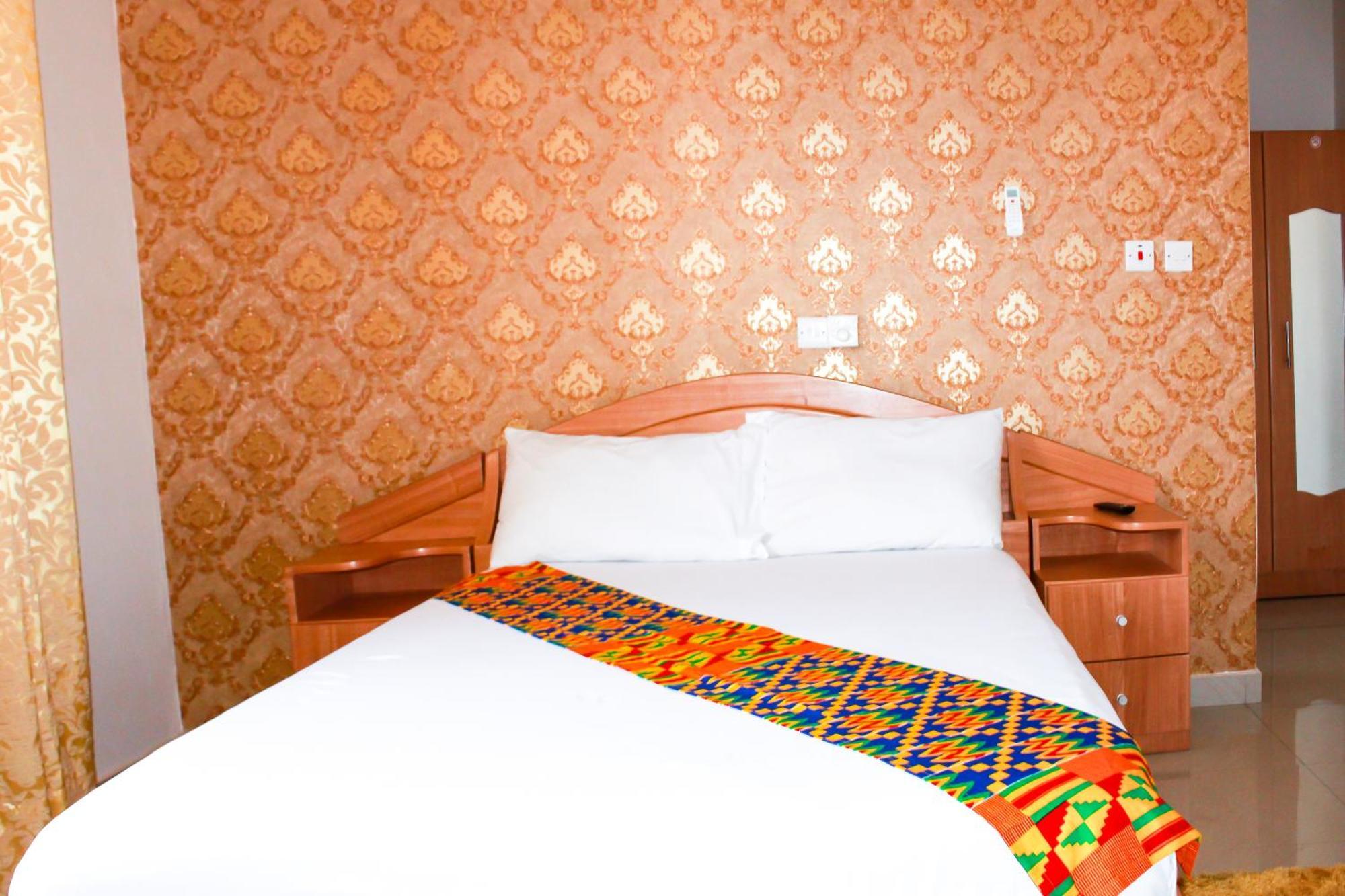 Exotic Palace Hotel テマ エクステリア 写真