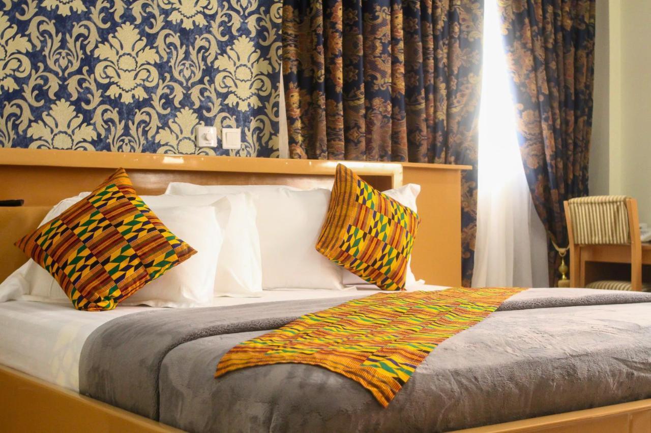Exotic Palace Hotel テマ エクステリア 写真
